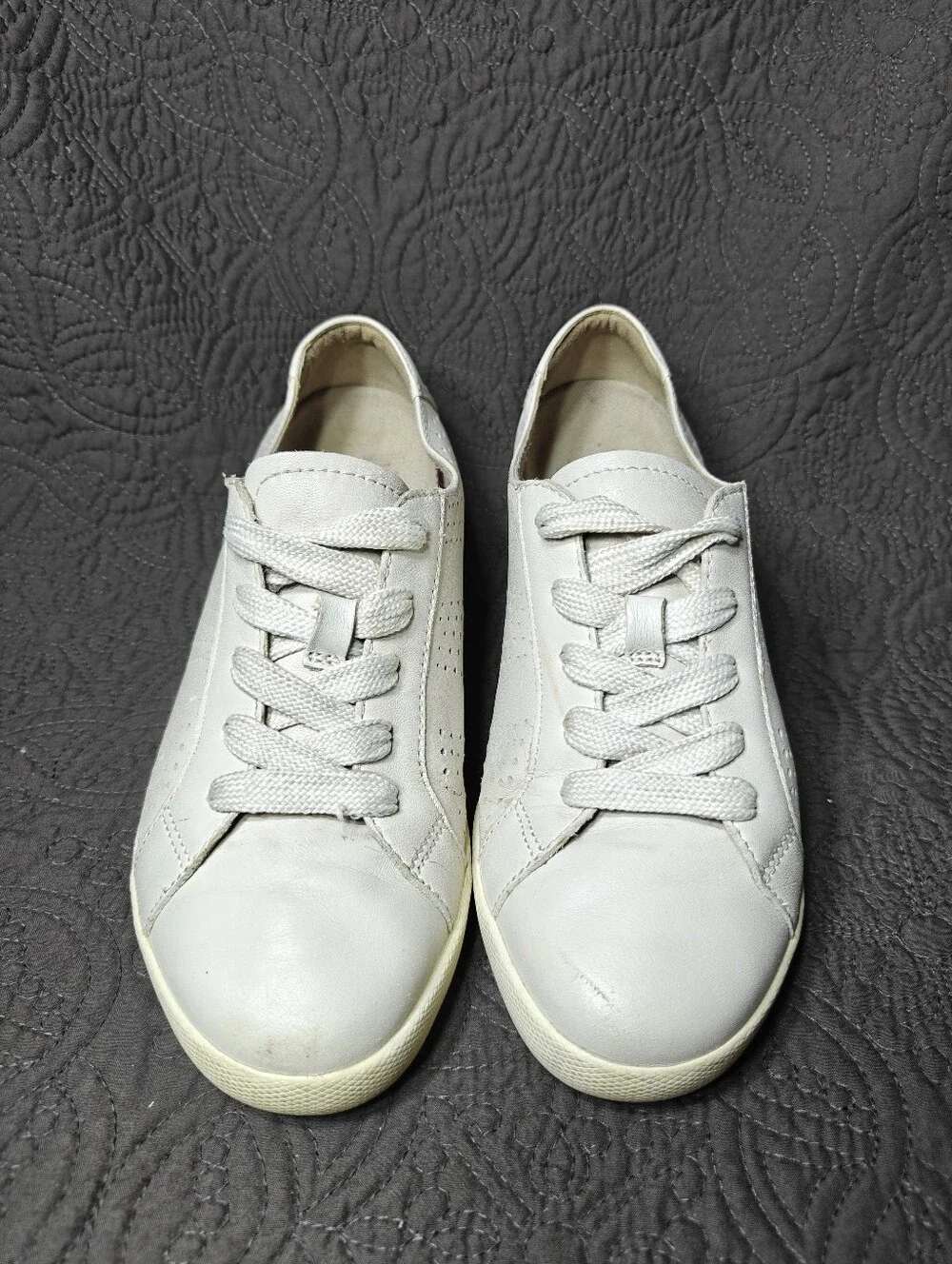 Dansko Orli Women's Ivory Perforated Lace Up Oxford Leather Sneakers Size 7.5-8